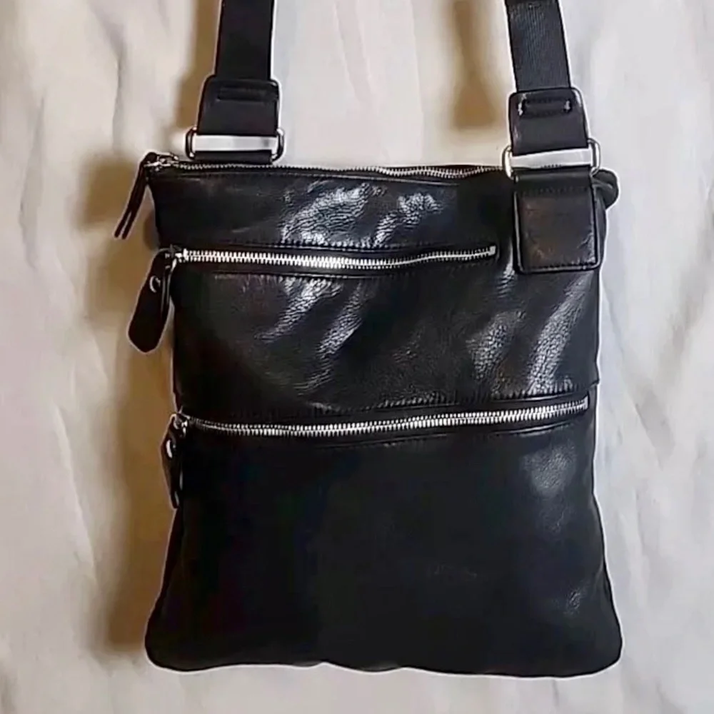 MARGOT Black Leather Messenger Bag 2 Ext. Front Zipper Pockets Top Zip Closure